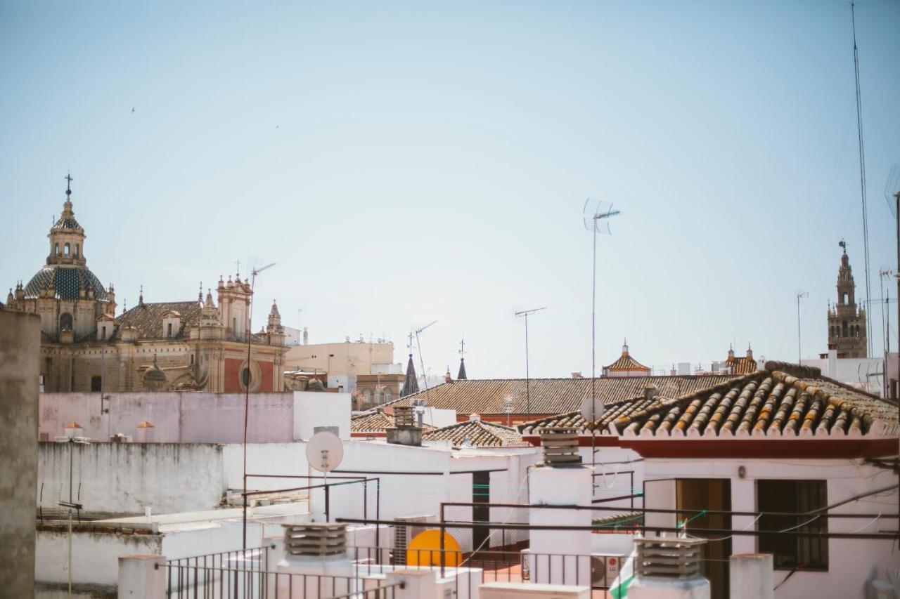 Exclusivo Alojamiento En El Centro Sevilla Bagian luar foto